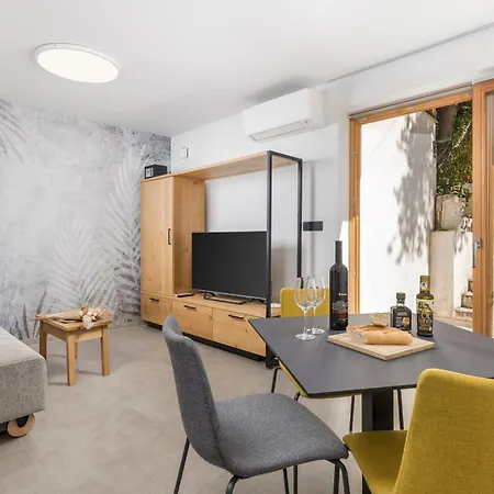 Apartament And Old Center *