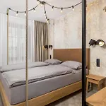 And Old Center Apartment