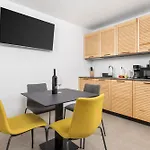 And Old Center Apartment *