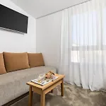 Apartment And Old Center *