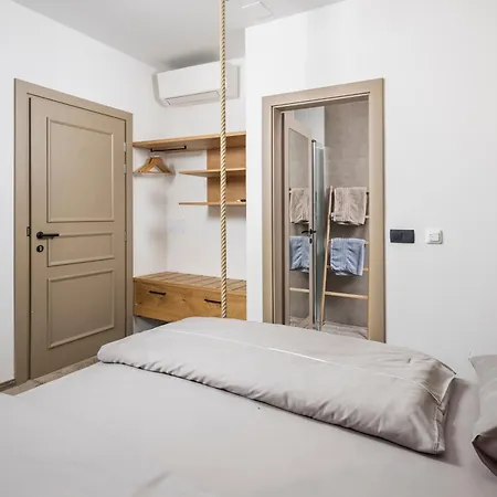 Apartment And Old Center *