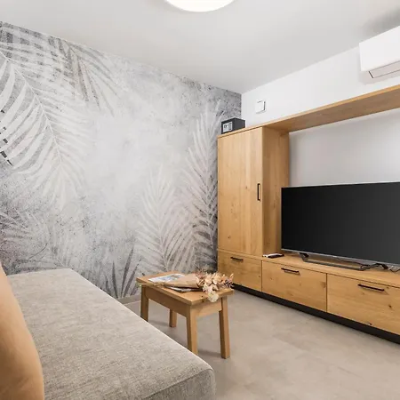 And Old Center Apartment