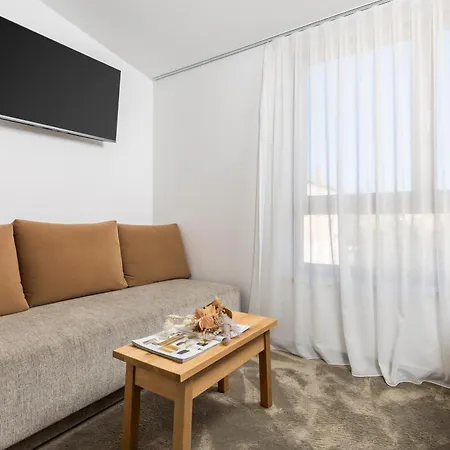 Apartment And Old Center *